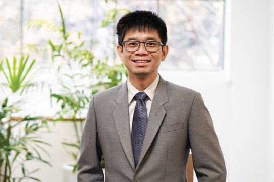 Kwanghui Lim joined Melbourne Business School in 2006 as a Senior Lecturer and became an Associate Professor of Strategic Management in 2010.