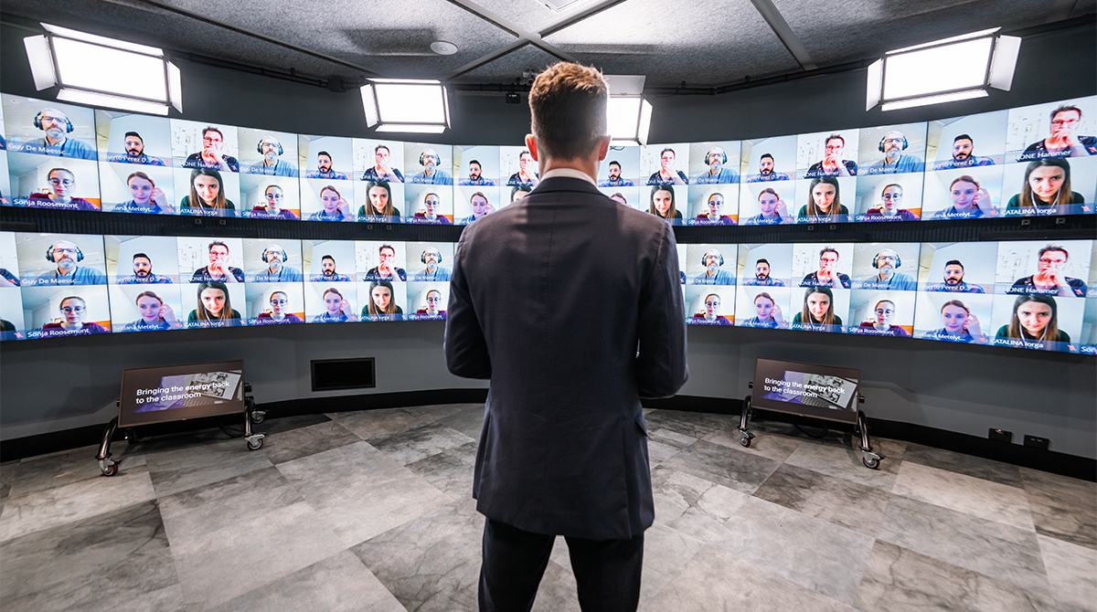 Virtual classroom at Foster Building